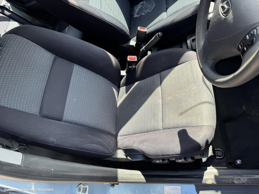 2010 Hyundai Getz Front Seat