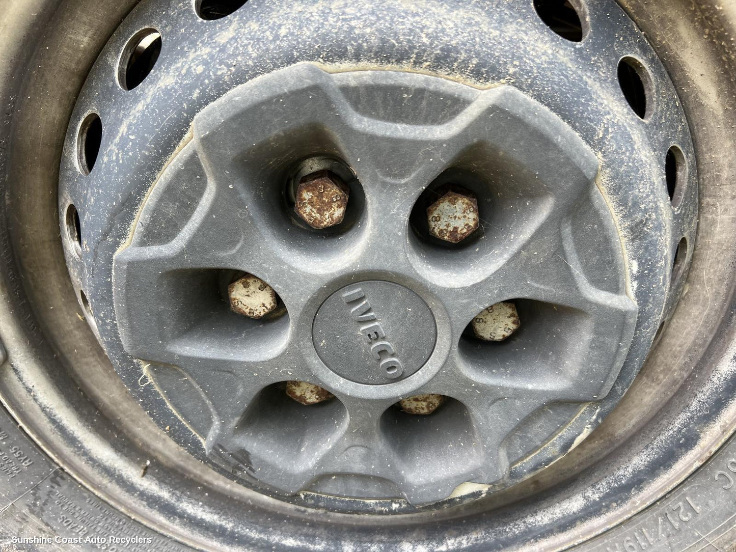 2017 Iveco Daily Wheel Cover Hub Cap