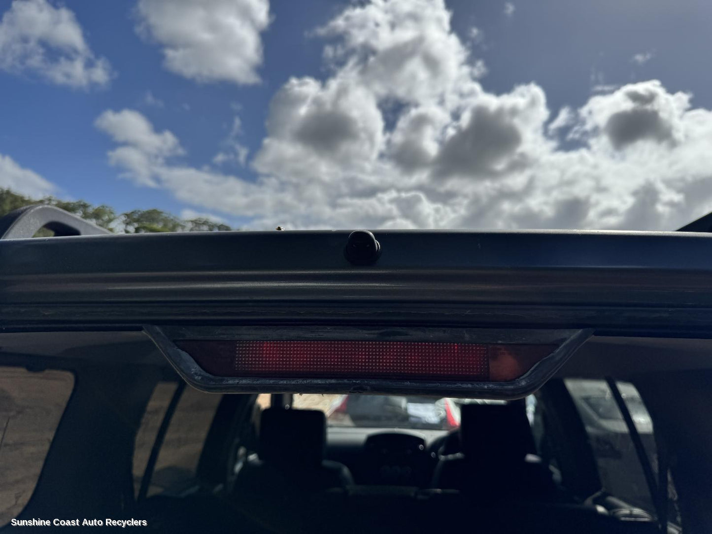 2012 Nissan Pathfinder High Level Stoplight