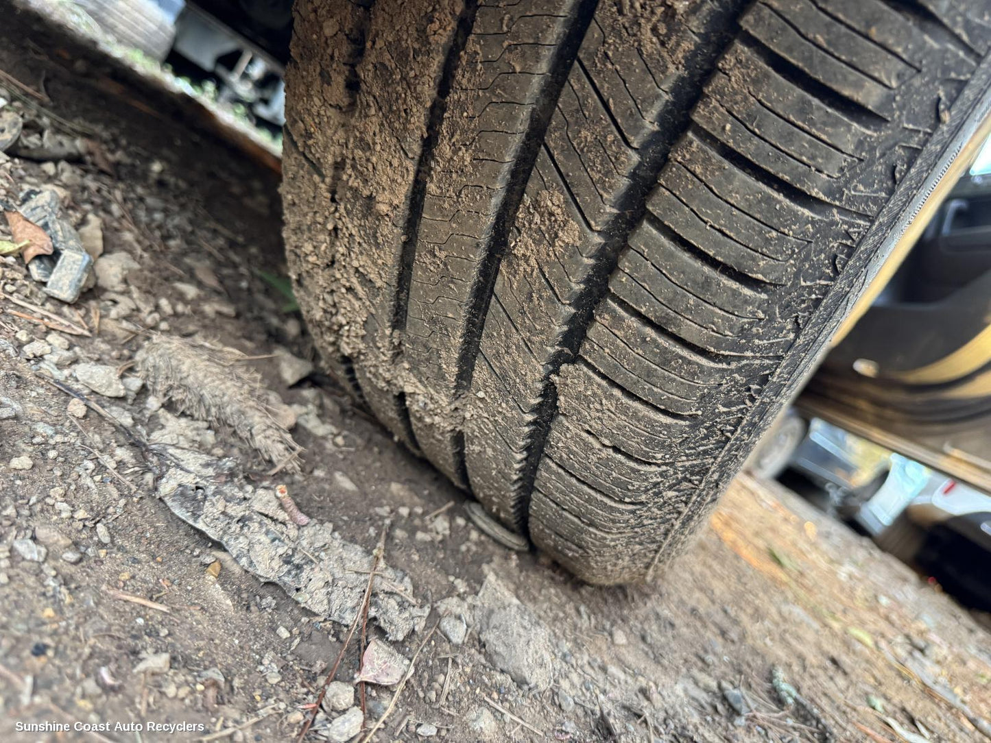 2012 Volkswagen Touareg Tyre