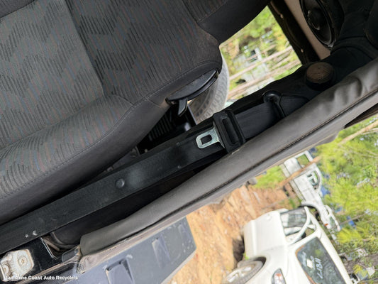 2003 Jeep Wrangler Seatbelt Stalk