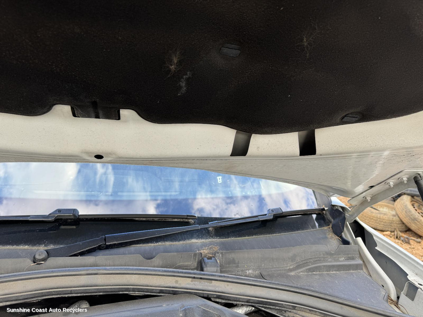 2016 Jaguar F Pace Wiper Arm