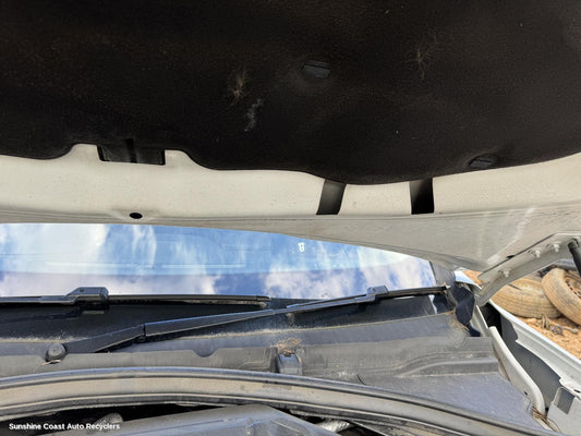 2016 Jaguar F Pace Wiper Arm