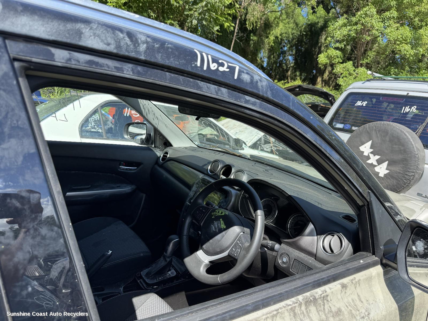 2024 Suzuki Vitara Right Front Door Window