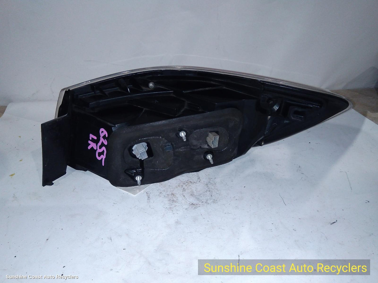 2009 Mazda 3 Left Taillight