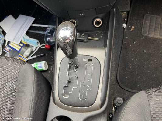 2011 Hyundai I30 Gear Stick Shifter