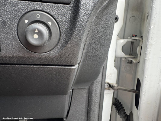 2015 Citroen Berlingo Misc Switch Relay