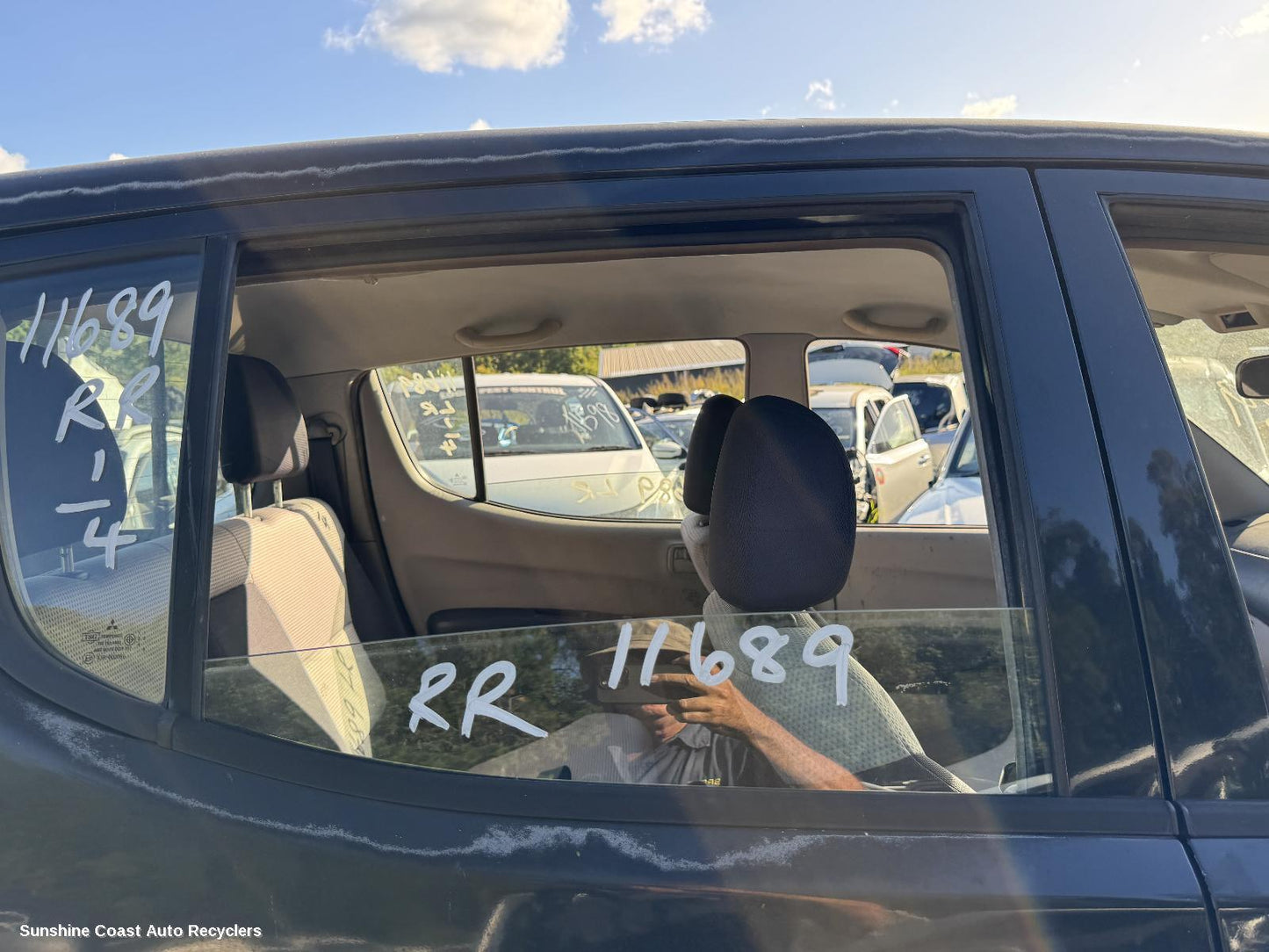 2008 Mitsubishi Triton Right Rear Door Window