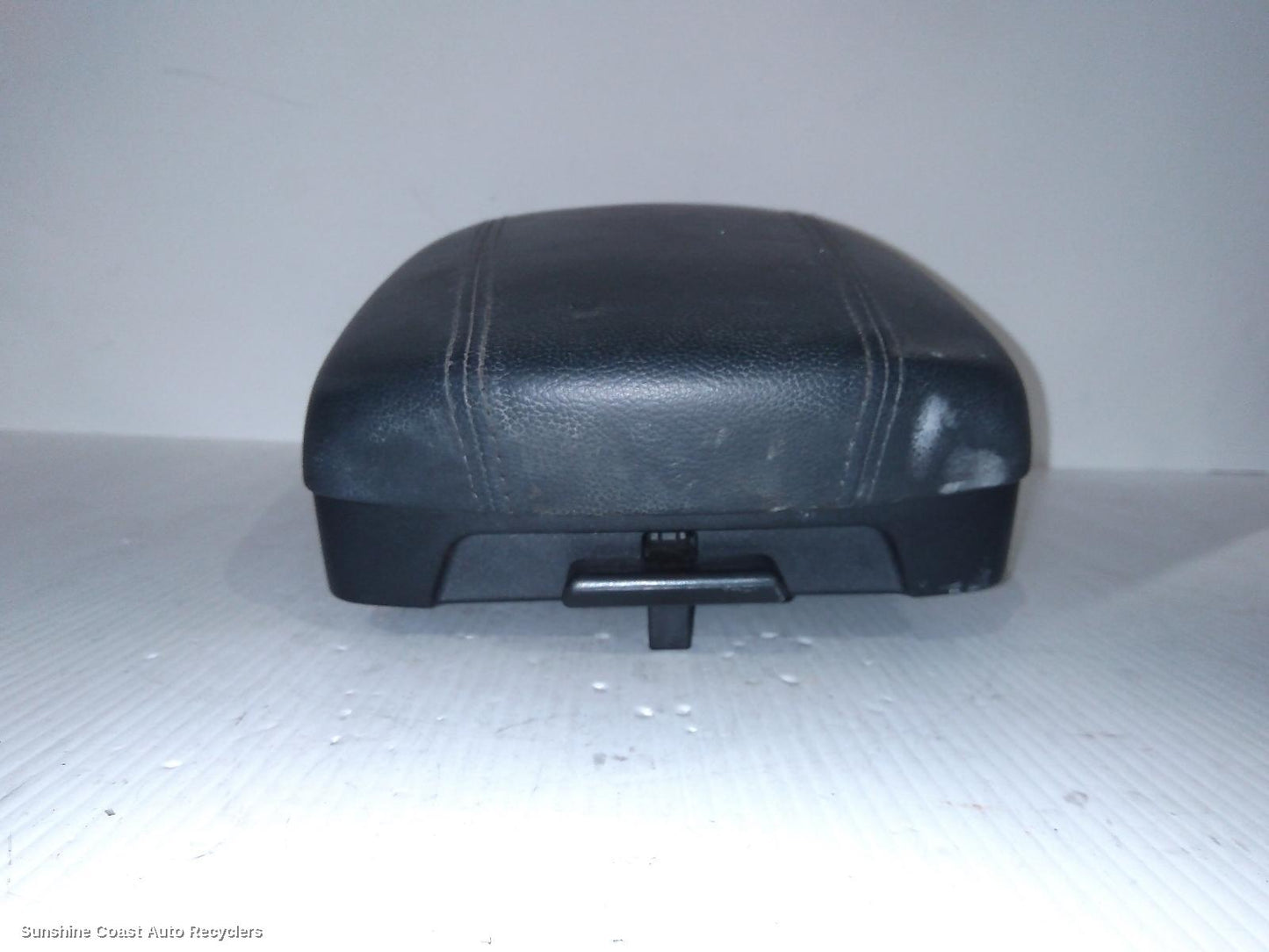 2015 Hyundai Santa Fe Console