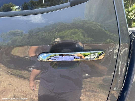 2022 Mazda Bt50 Door Handle