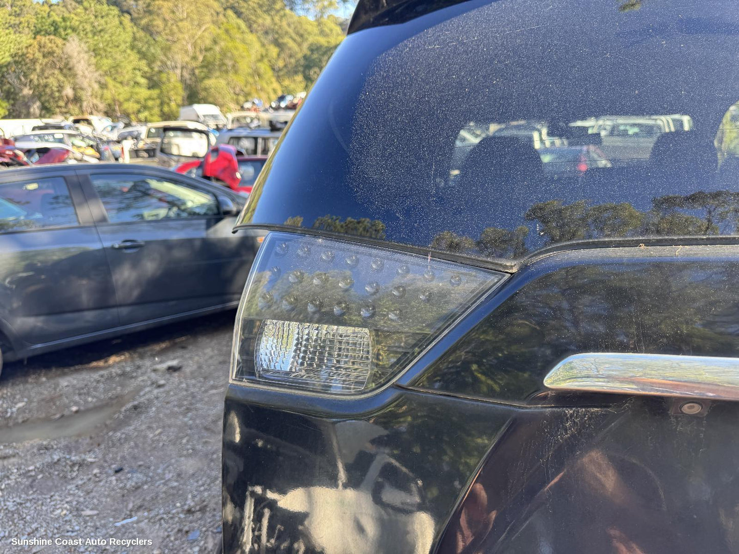 2010 Mitsubishi Outlander Rear Garnish