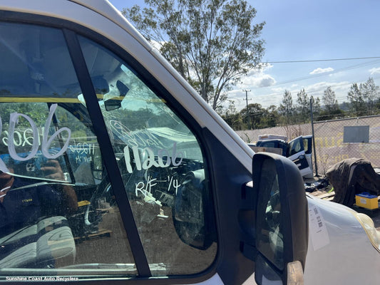 2012 Renault Master Right Front 1 4 Door Glass