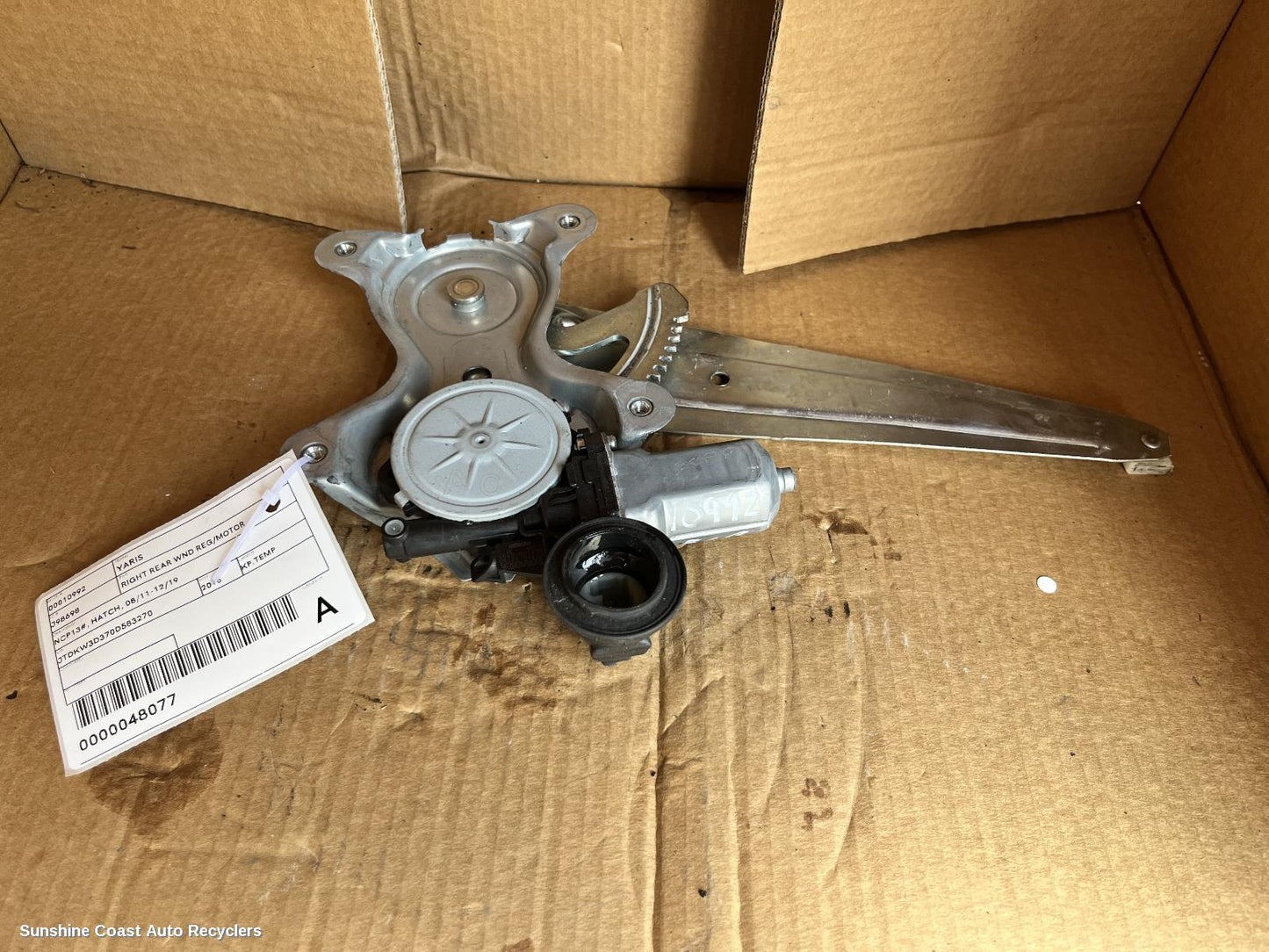 2016 Toyota Yaris Right Rear Wnd Reg Motor