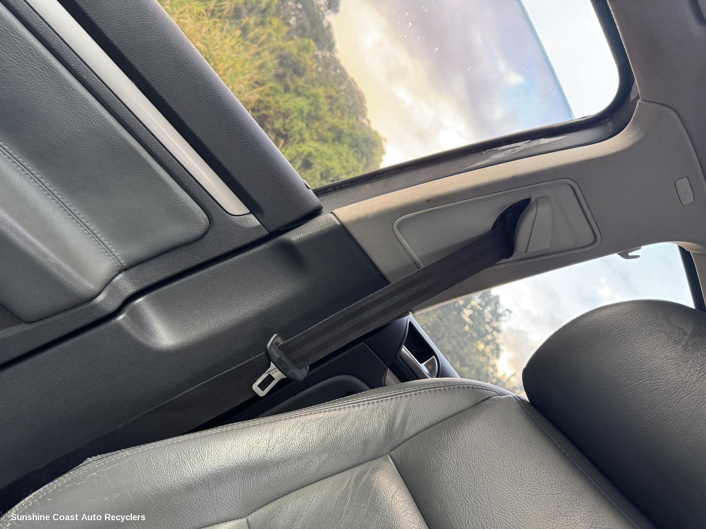 2009 Volkswagen Golf Seatbelt Stalk