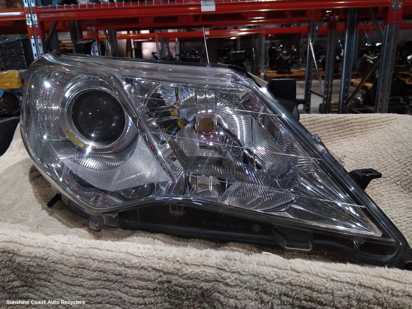 2013 Toyota Camry Right Headlamp