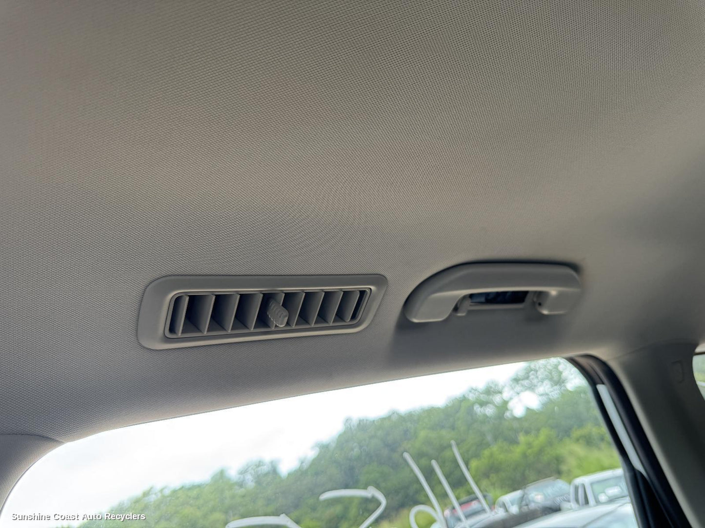 2022 Ldv D90 Grab Handle