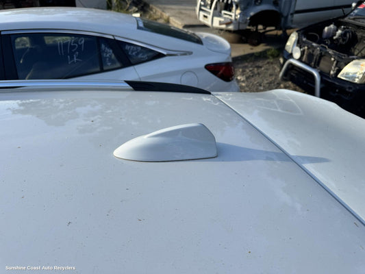 2015 Volvo S40 Antenna