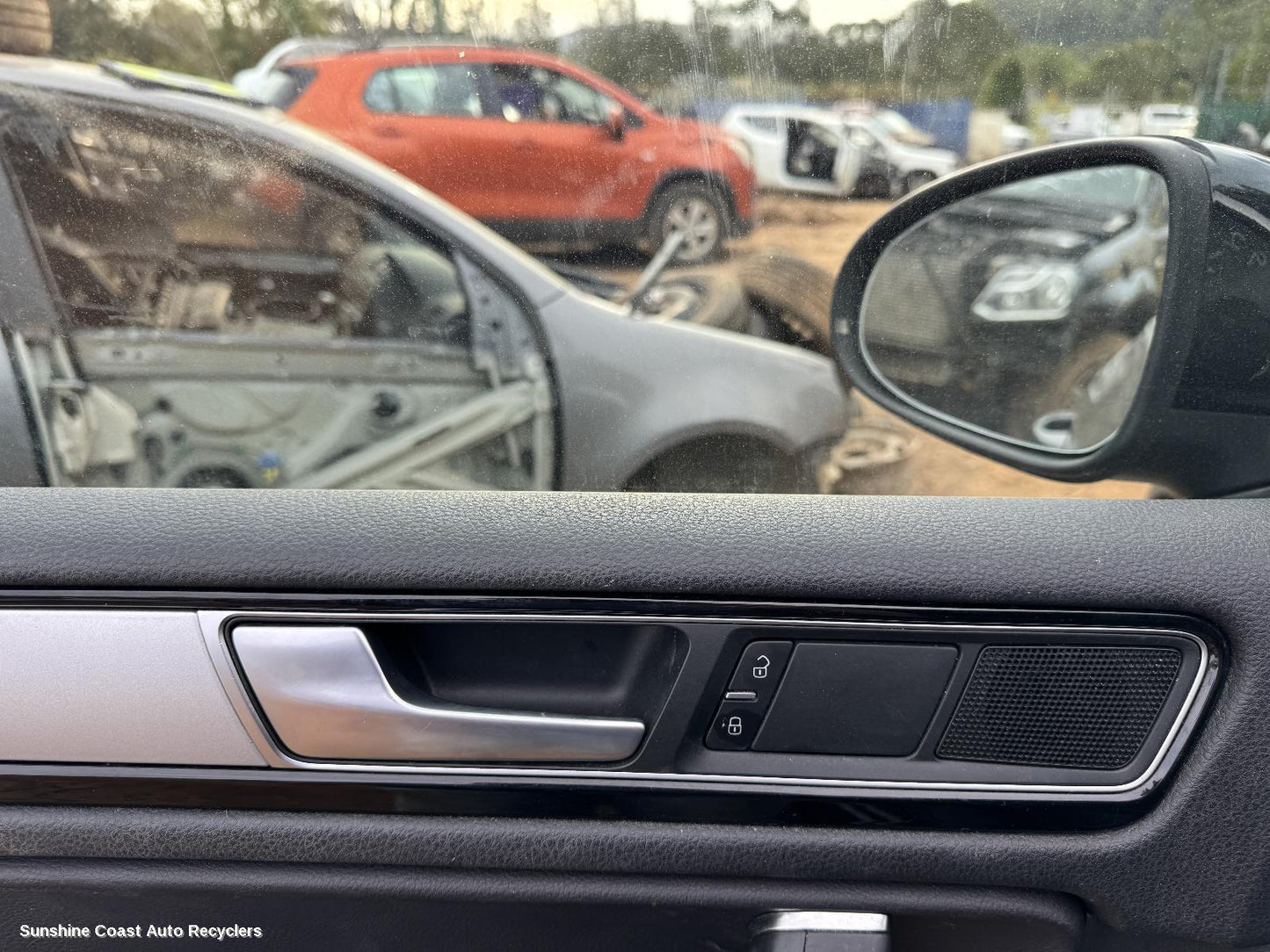 2016 Volkswagen Touareg Door Handle