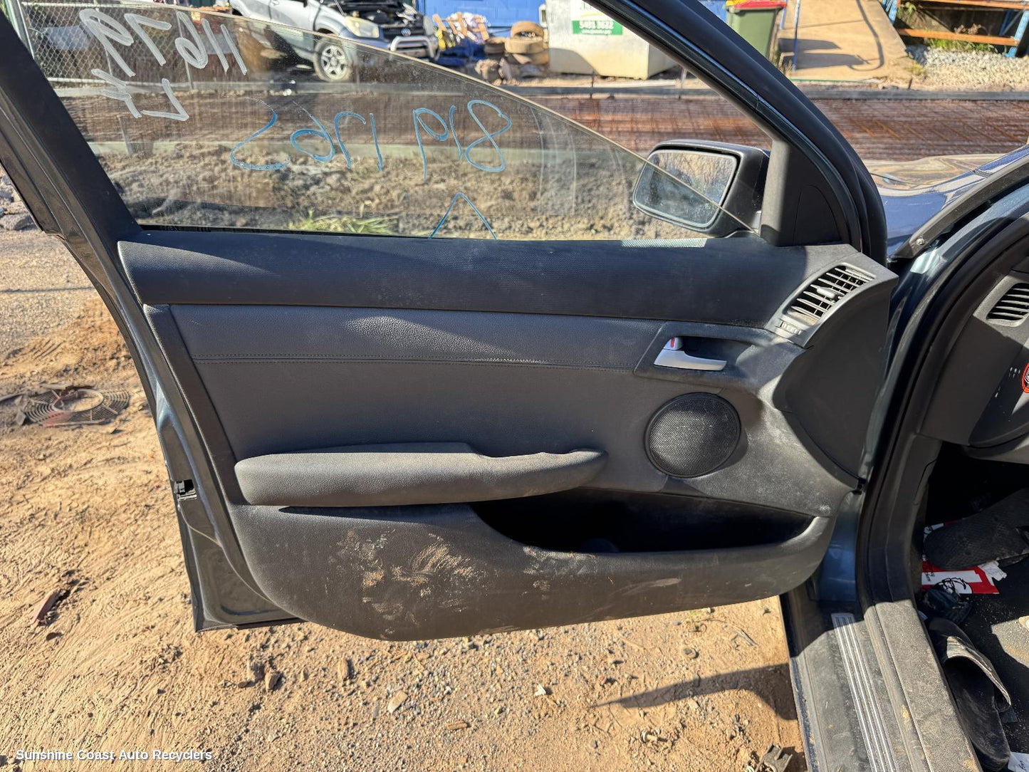 2008 Holden Commodore Left Front Window Reg Motor