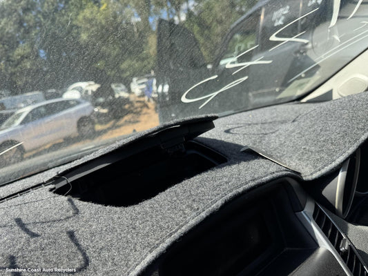 2010 Holden Cruze Glove Box