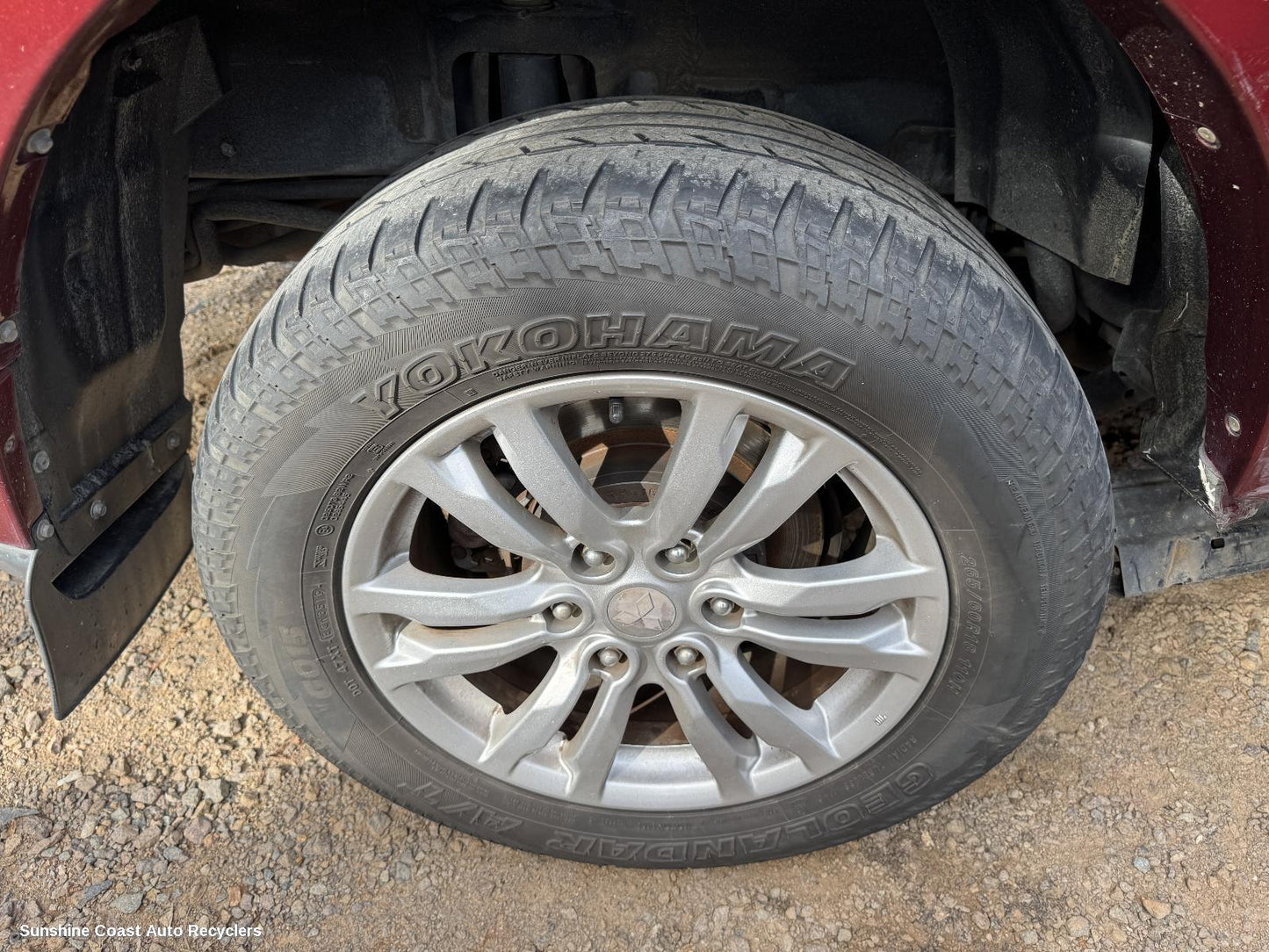 2016 Mitsubishi Pajero Wheel Mag