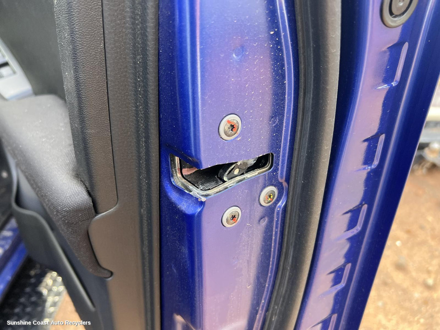 2022 Isuzu Dmax Door Boot Gate Lock