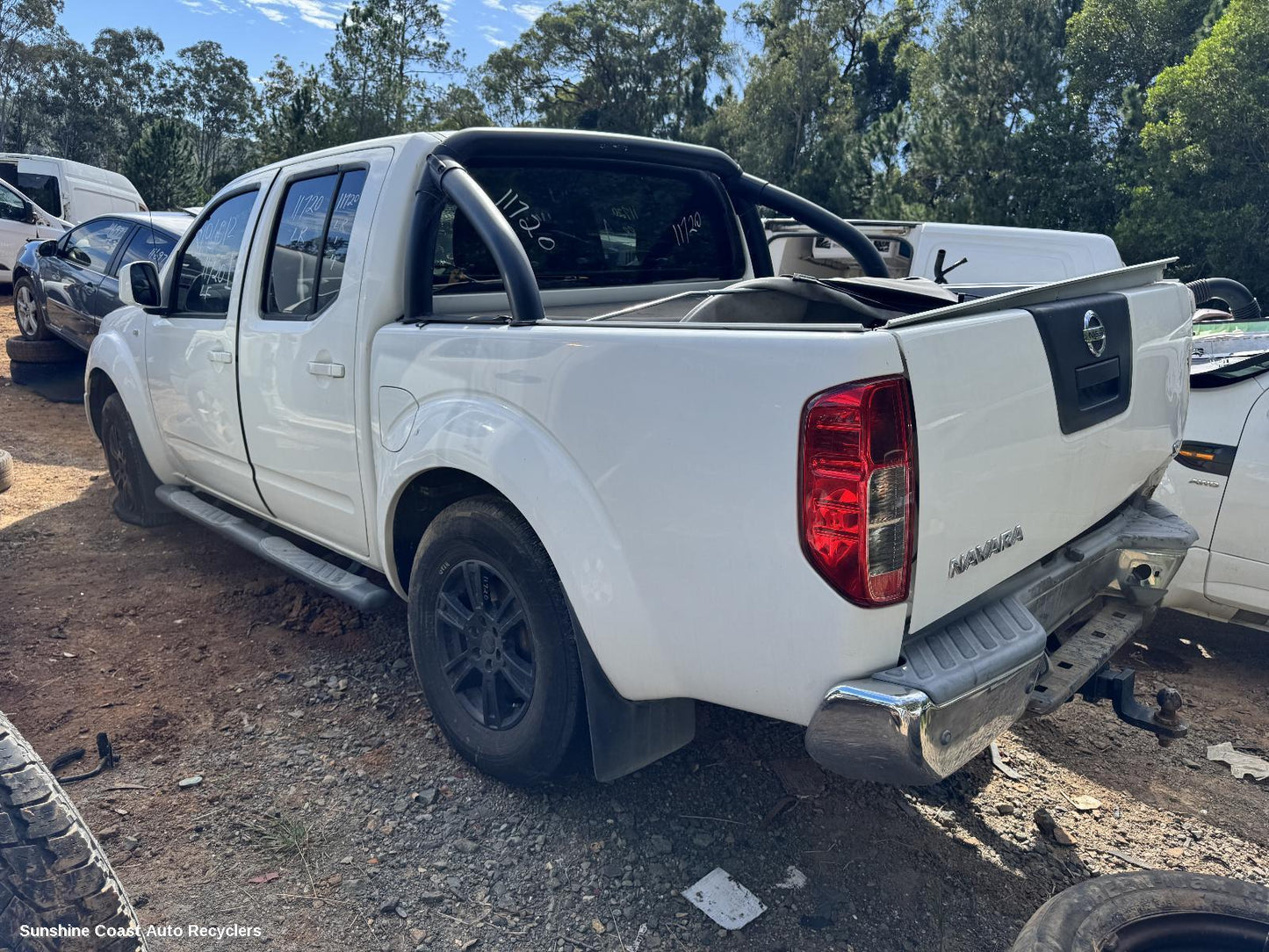 2010 Nissan Navara Tonneau Cover