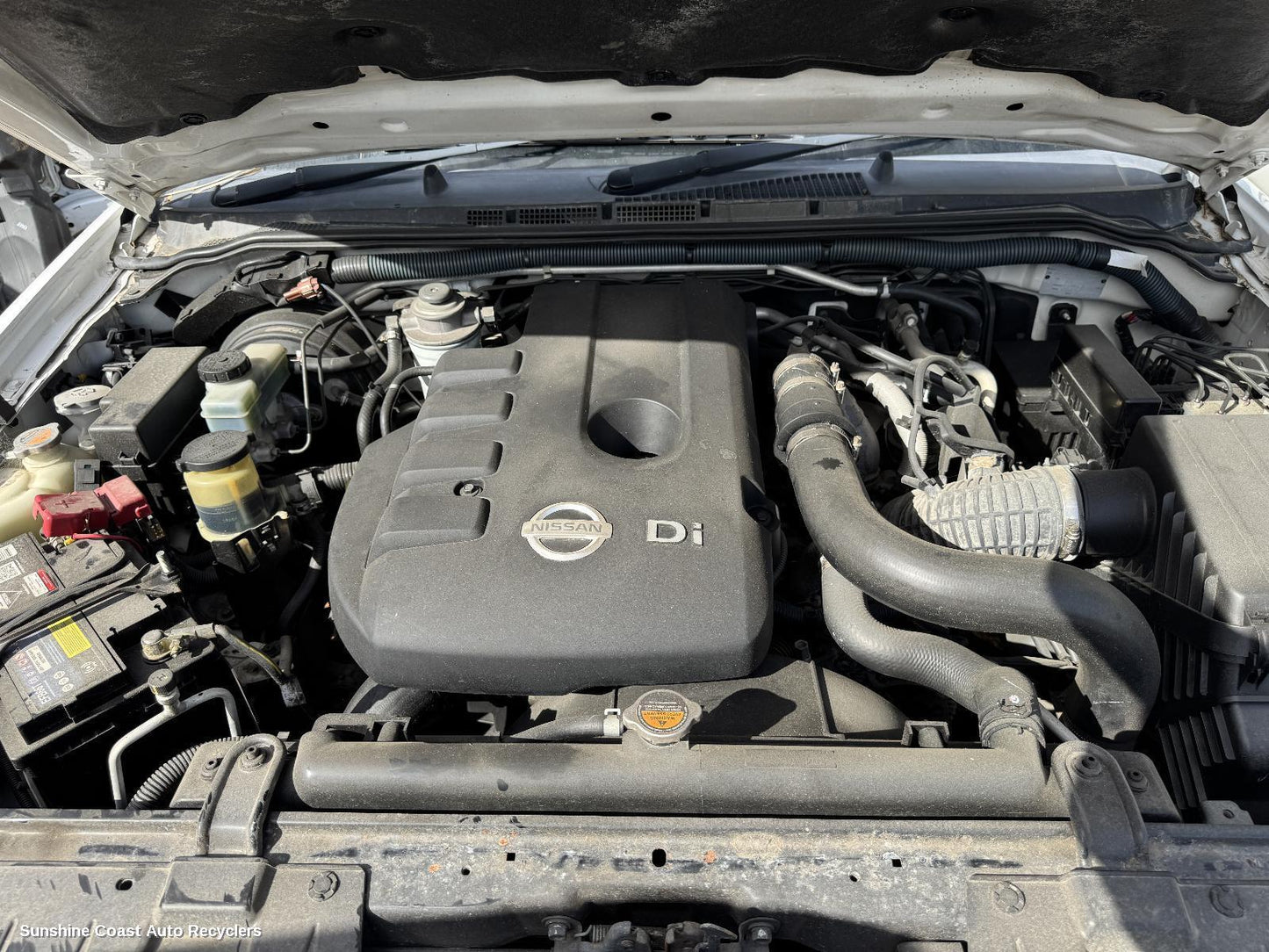 2010 Nissan Navara Grille