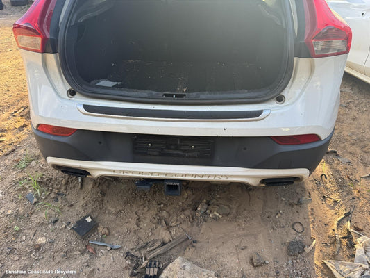 2015 Volvo S40 Rear Bumper