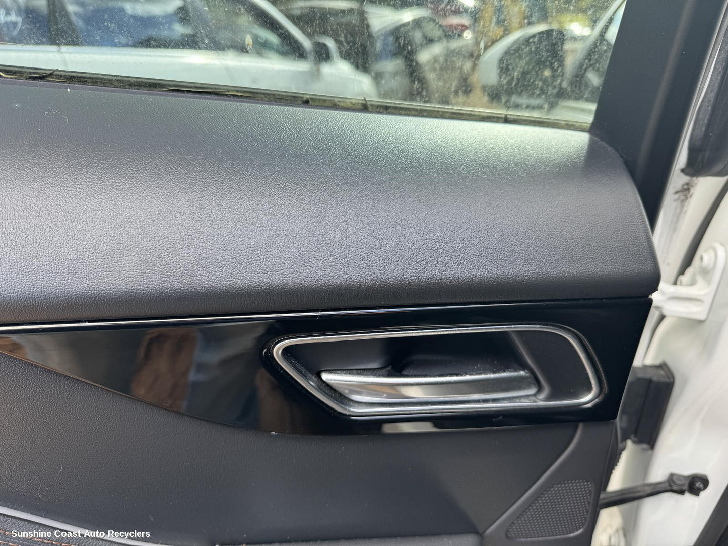 2016 Jaguar F Pace Door Handle