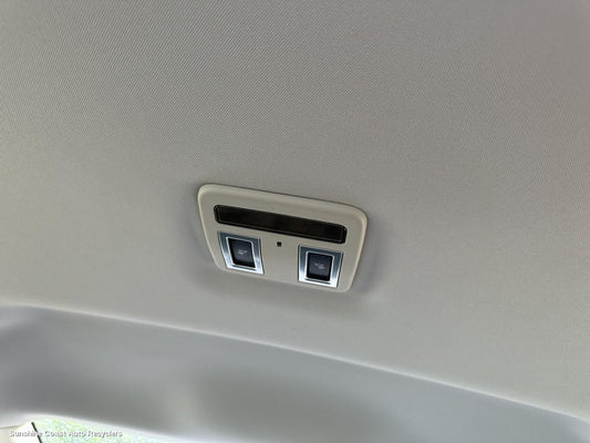 2015 Jaguar Xe Courtesy Light