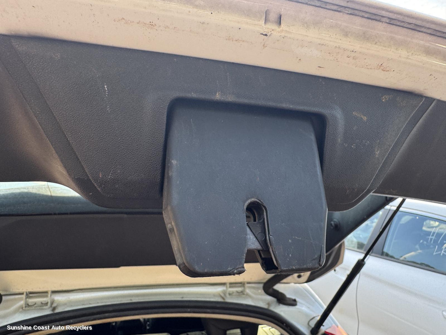 2015 Volvo S40 Door Boot Gate Lock