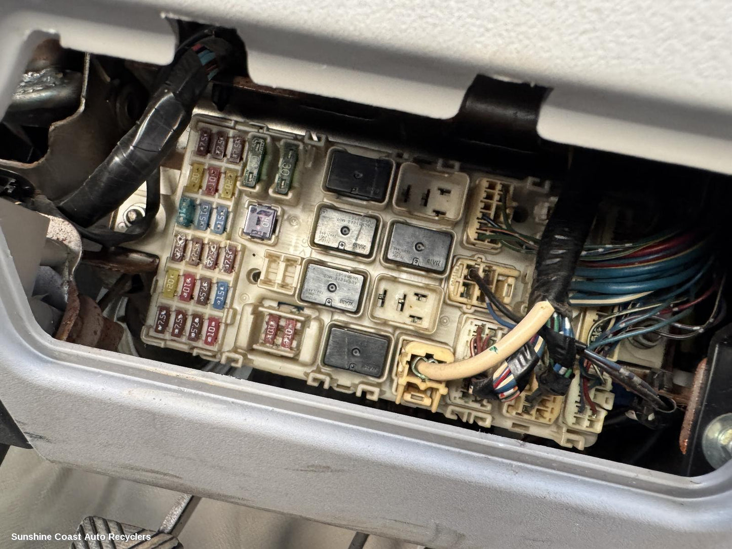 2008 Mitsubishi Triton Fuse Box