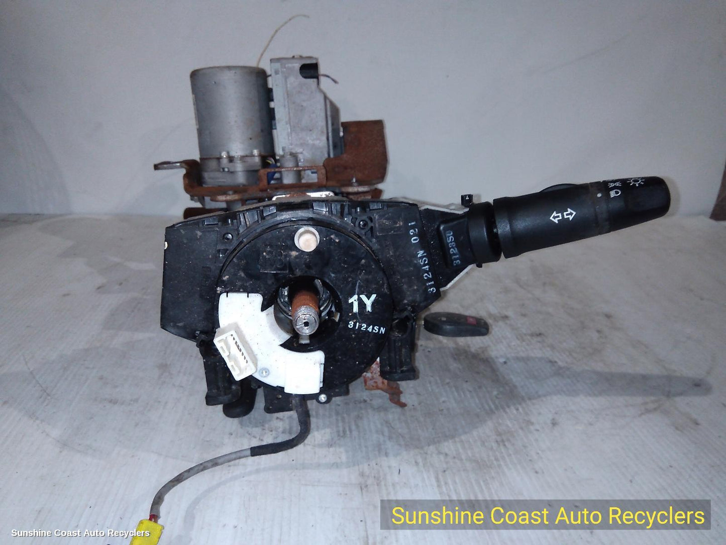 2013 Nissan Xtrail Steering Column
