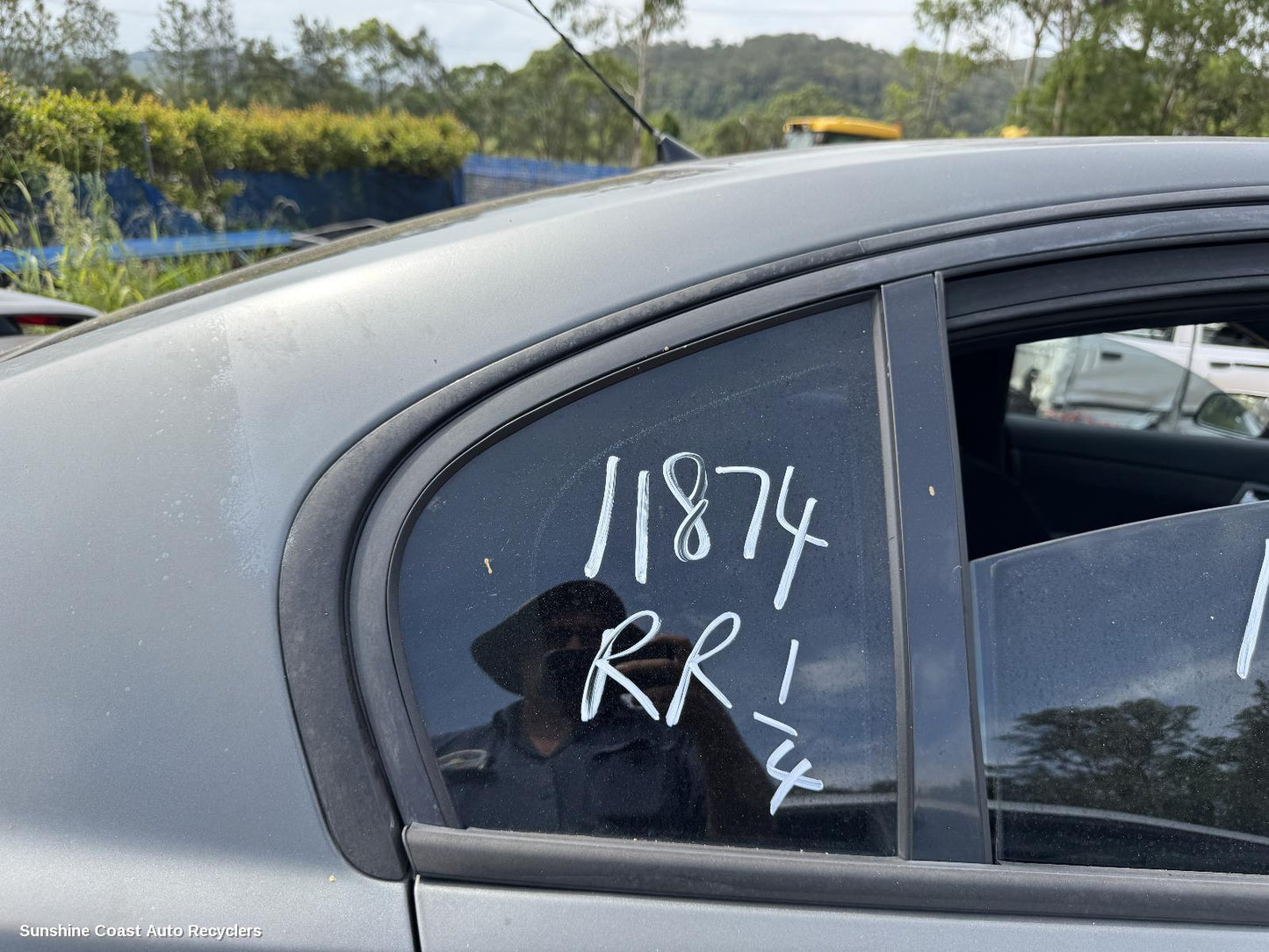 2011 Holden Commodore Right Rear 1 4 Door Glass