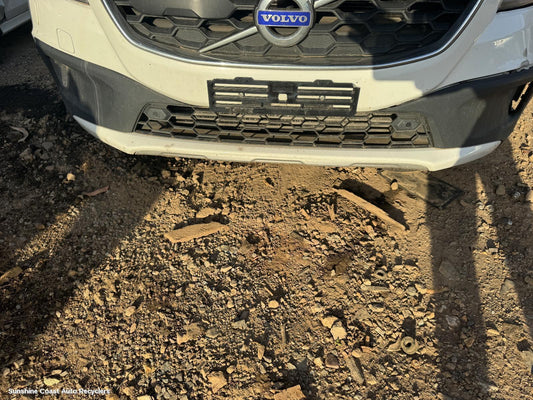 2015 Volvo S40 Grille