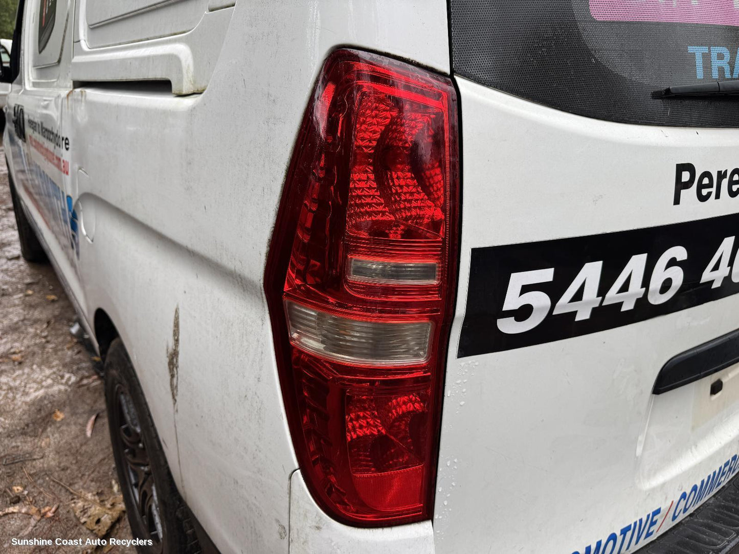 2009 Hyundai Iload/imax Left Taillight