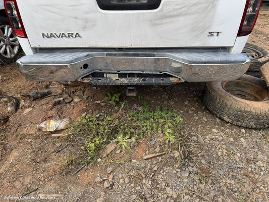 2010 Nissan Navara Towbar
