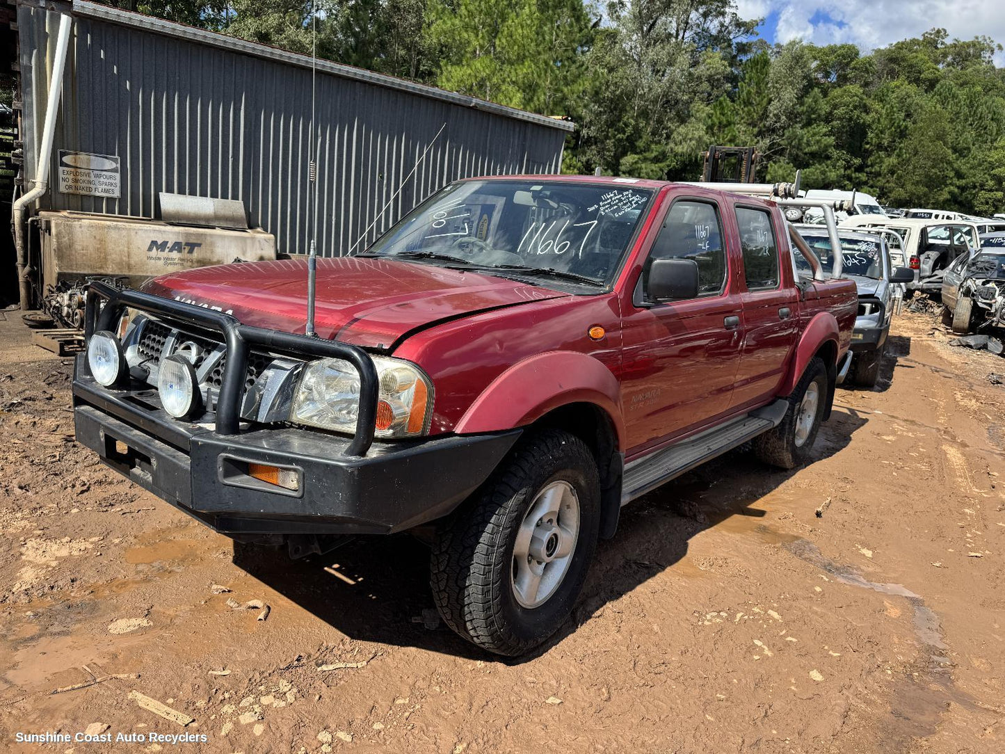 2003 Nissan Navara Washer Bottle