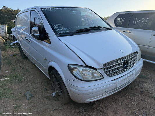 2008 Mercedes Vito Right Front Door