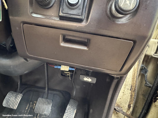 1989 Toyota Landcruiser Fuse Box