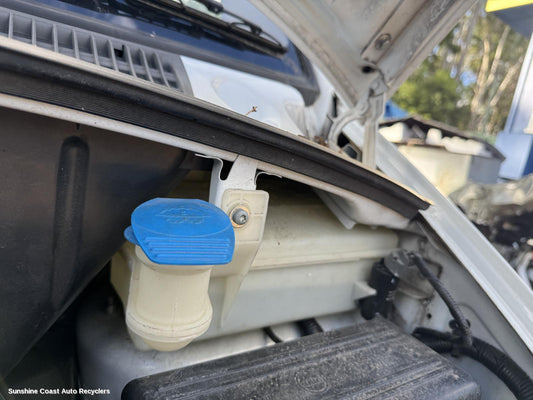 2021 Ldv V80 Washer Bottle