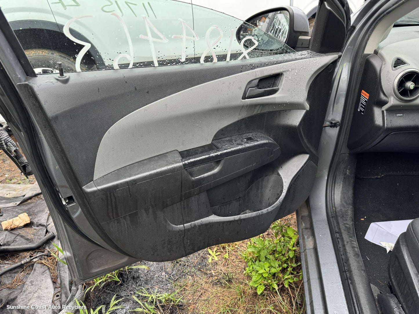 2013 Holden Barina Left Front Window Reg Motor