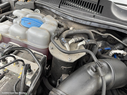 2016 Volkswagen Touareg Fuel Filter Housing