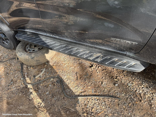 2024 Ford Everest Side Step Skirt