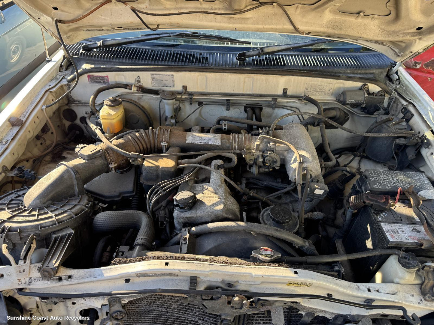 2002 Toyota Hilux Right Front Hub Assembly