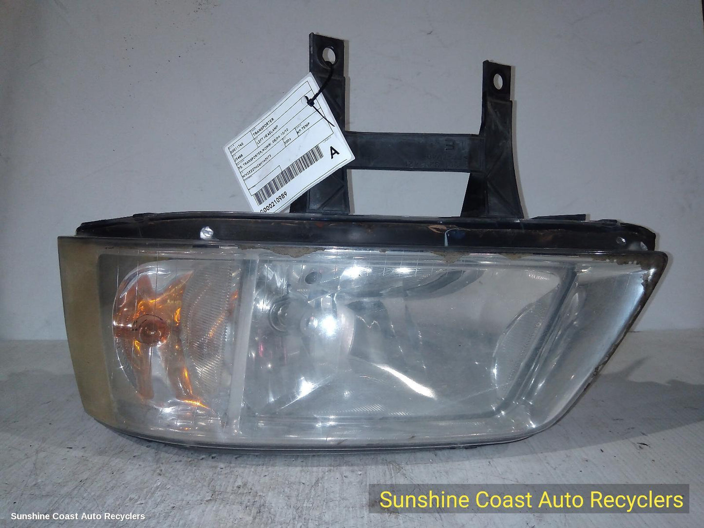 2006 Volkswagen Transporter Left Headlamp
